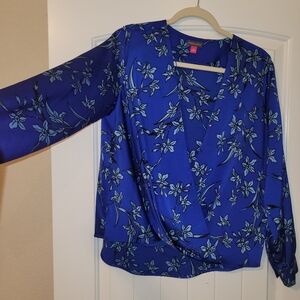 Vince Camuto blause size S  Blue